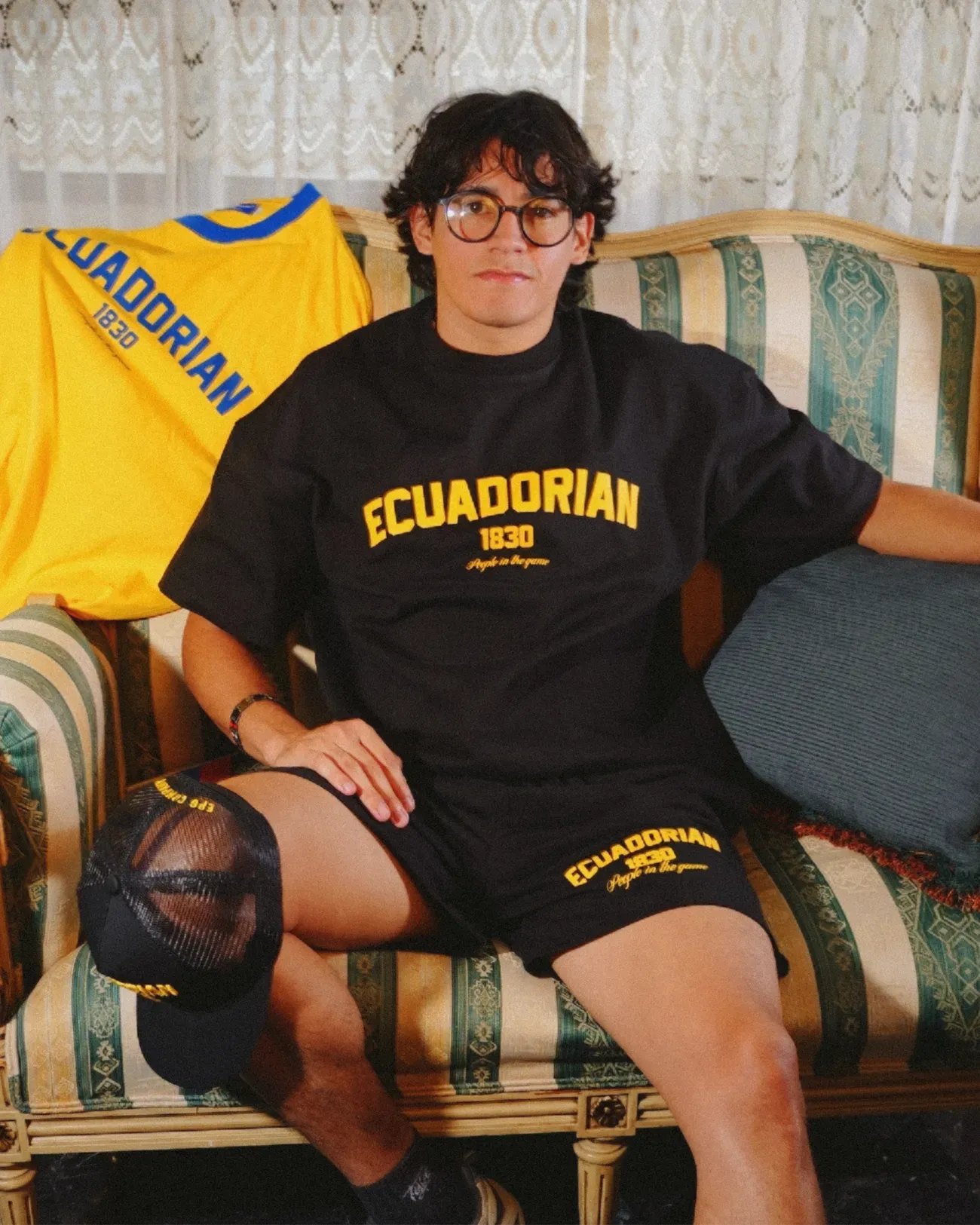People in the game - oversize negra